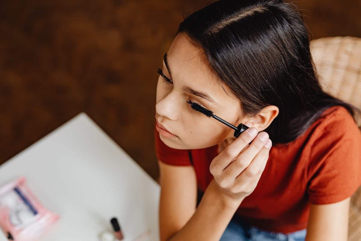 Maquillage : les erreurs à éviter pour une mise en beauté réussie