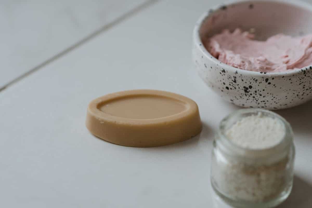 Les ingrédients nocifs des produits de beauté à bannir et leurs alternatives naturelles