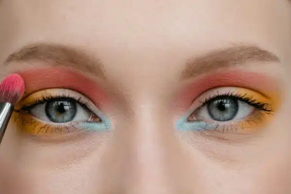 Découvrez les dernières innovations pour chouchouter vos cils et sourcils