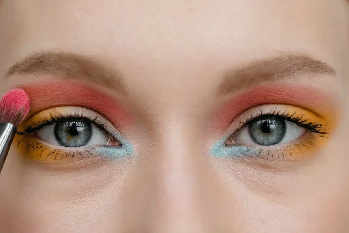 Découvrez les dernières innovations pour chouchouter vos cils et sourcils