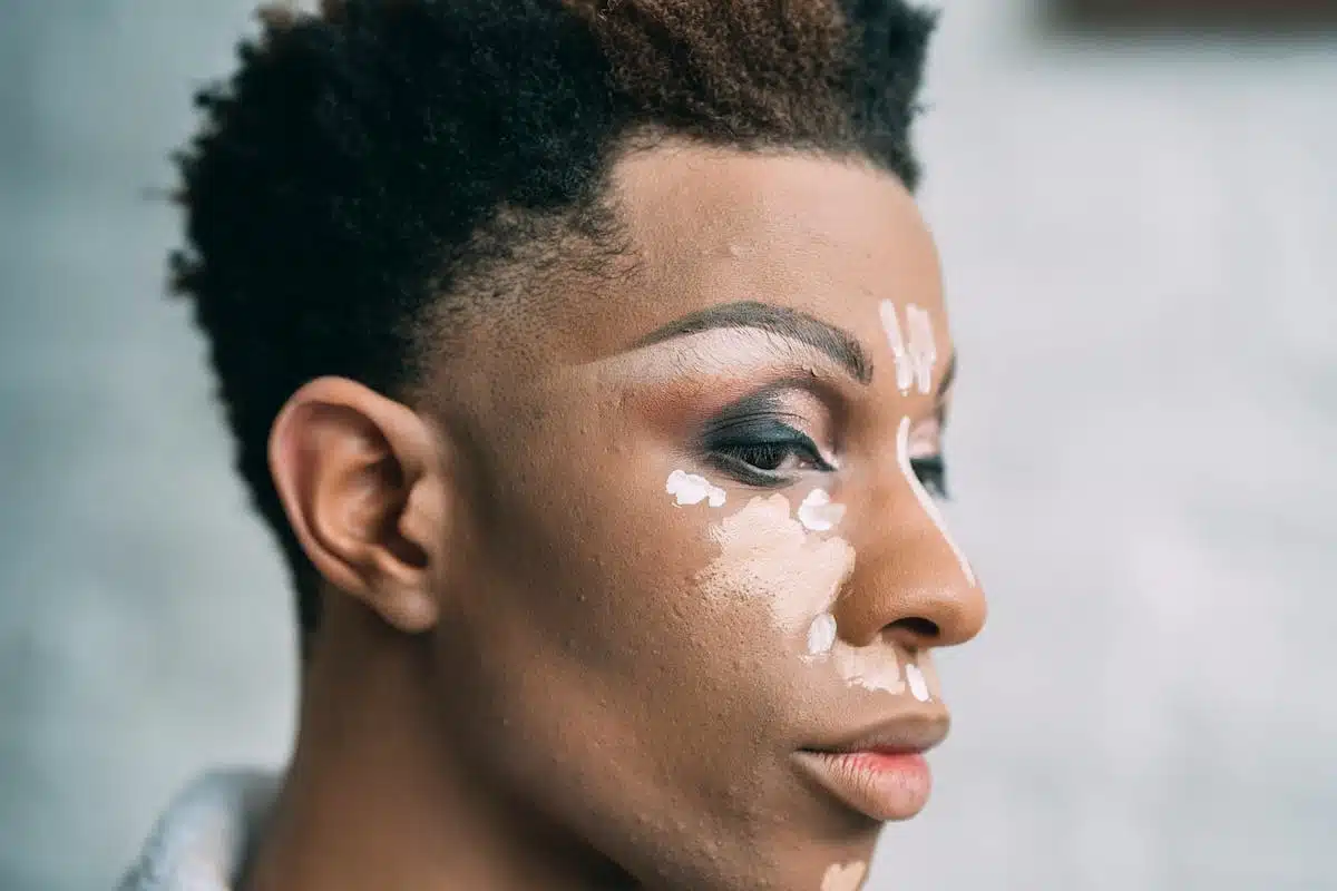 Les tendances maquillage incontournables de la saison à adopter dès maintenant