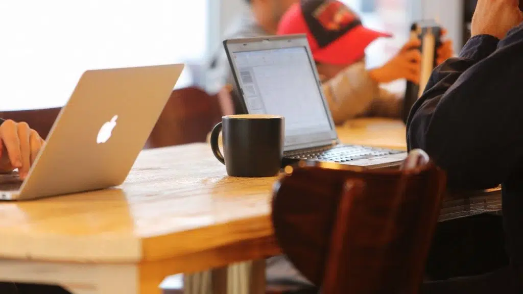 S’inscrire sur un site de rencontre gratuit : comment rendre son profil intéressant ?